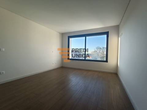 Apartamento T3 Venda em Cedofeita, Santo Ildefonso, Sé, Miragaia, São Nicolau e Vitória,Porto