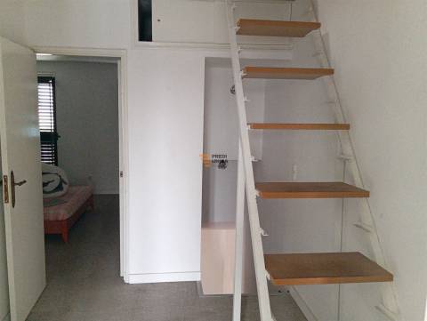 Moradia T2 Ramalde - Oferta ato escritura -Com rendimento