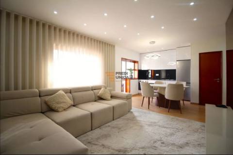 T2+1 Renovado em Ermesinde