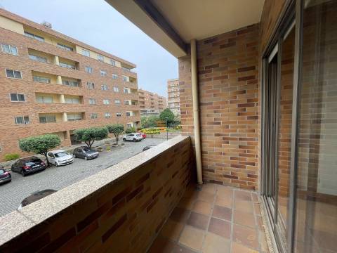 Apartamento T2 Renovado