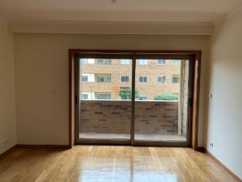 Apartamento T2 Renovado