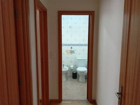 T2 para Arrendamento em Miramar