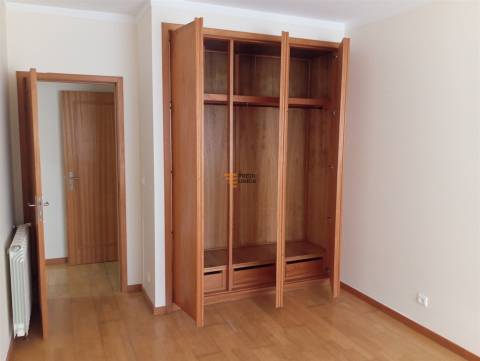 T2 para Arrendamento em Miramar