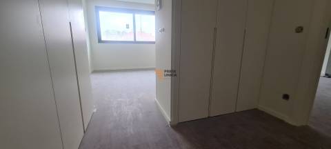 T1 AV. REPUBLICA V.N.GAIA