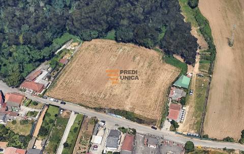 Terreno Urb. 10 Moradias