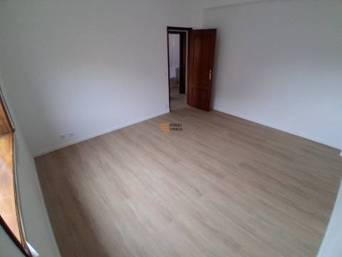 T2 Renovado em Baguim do Monte – Junto ao Metro