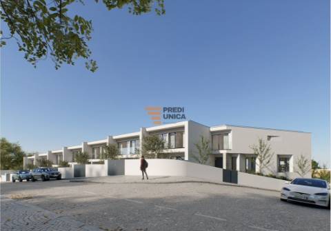 Moradia T3 com Piscina