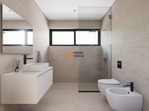 Moradia T3  Piscina