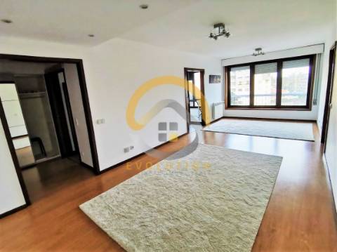 Apartamento T3 em Serralves - Porto