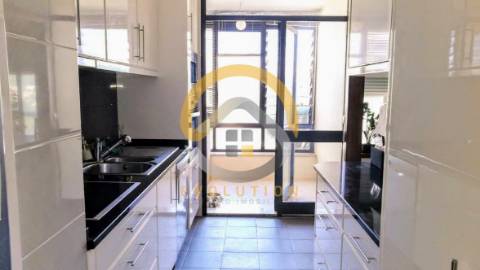 Apartamento T3 em Serralves - Porto