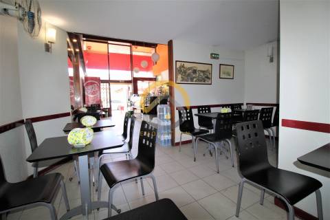 Trespasse - Café Snack Bar na Rua da Restauração / Porto