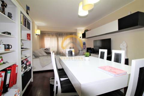 Apartamento T3+1 em São Mamede Infesta