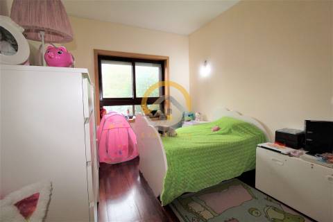 Apartamento T3+1 em São Mamede Infesta