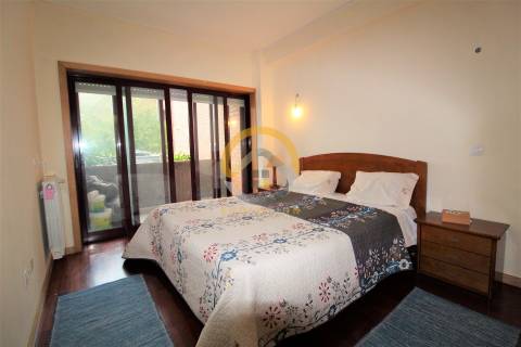 Apartamento T3+1 em São Mamede Infesta