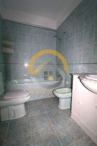 Apartamento T3 no centro de Alcobaça