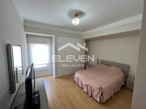 Apartamento T4 junto à Avenida da República