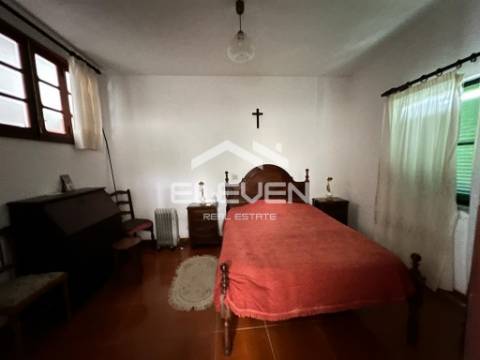 Duas Excelentes Moradias e Terreno Trevões São João Pesqueira