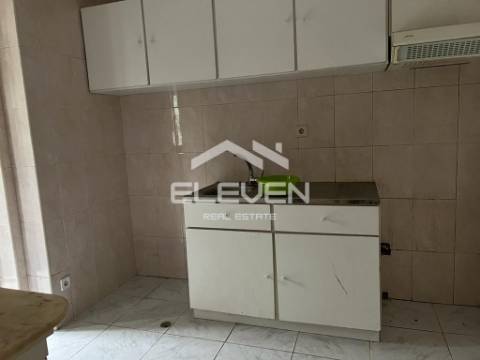 2 Prédios Centro do Porto com Comércio