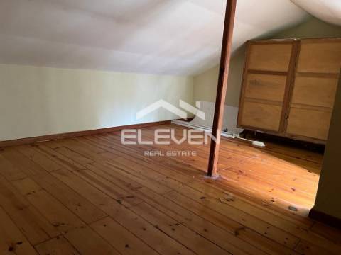 2 Prédios Centro do Porto com Comércio