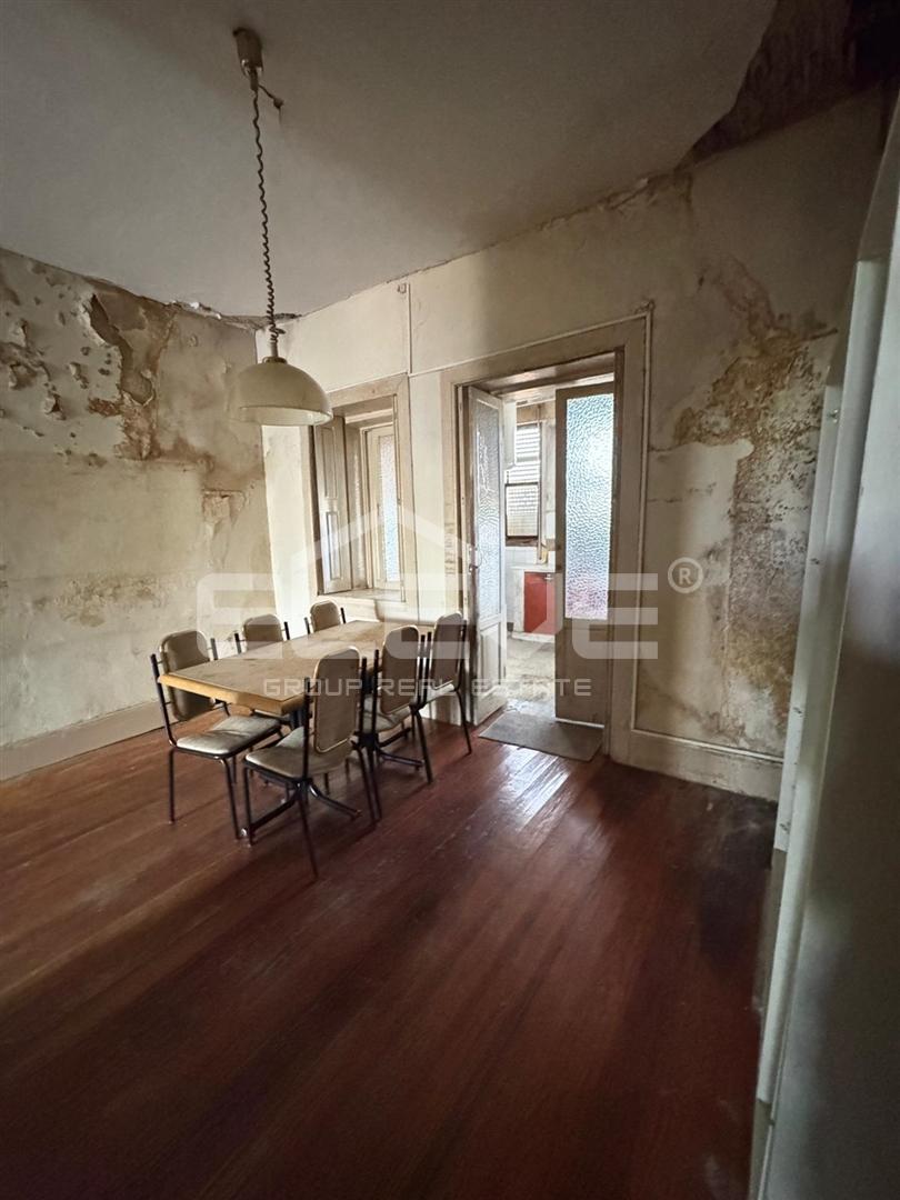 Moradia Para Remodelação Total – Vistas Rio Douro