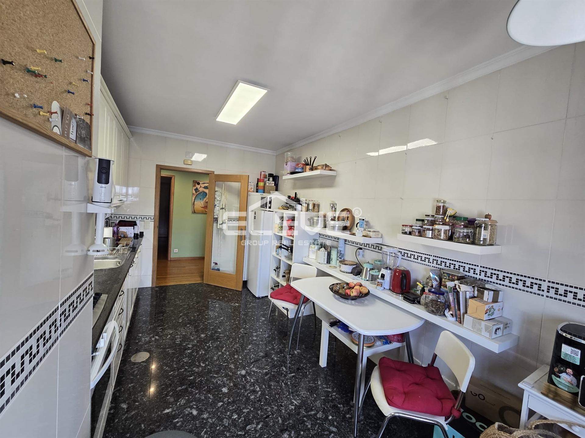 Espetacular T3 ao Metro Santo Ovideo