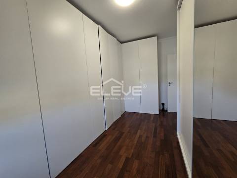 Moradia T4 totalmente renovada em Oliveira do Douro