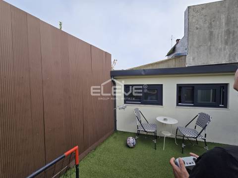 Moradia T4 totalmente renovada em Oliveira do Douro