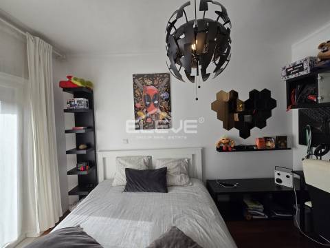 Moradia T4 totalmente renovada em Oliveira do Douro