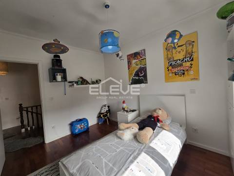 Moradia T4 totalmente renovada em Oliveira do Douro