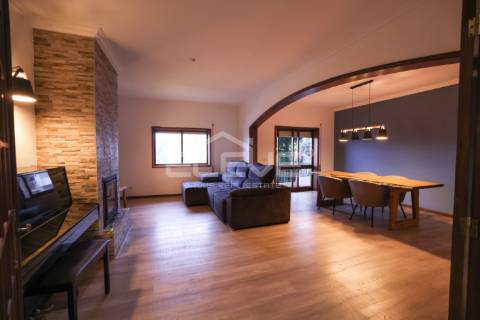 Moradia Geminada T3 Venda em Canelas,Vila Nova de Gaia