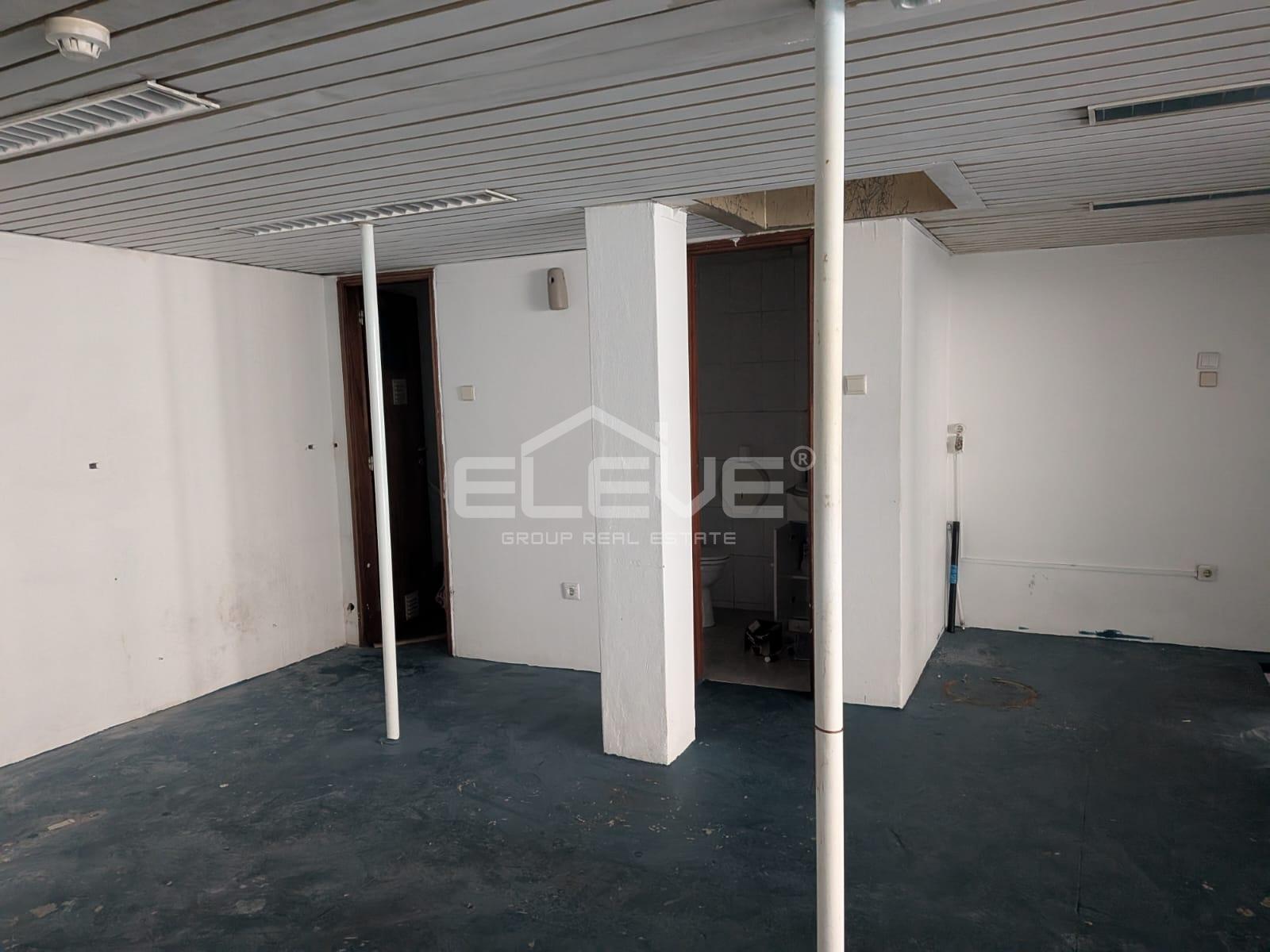 Loja Comercial Próximo Estação Devesas