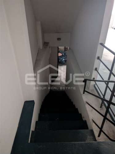 Loja Comercial Próximo Estação Devesas