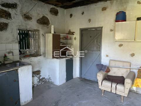 Moradia Devoluta T2 Venda em Venade e Azevedo,Caminha