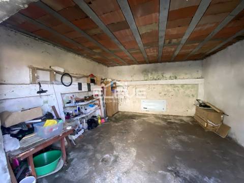 Moradia Devoluta T2 Venda em Venade e Azevedo,Caminha