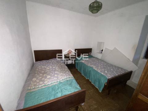 Moradia Devoluta T2 Venda em Venade e Azevedo,Caminha