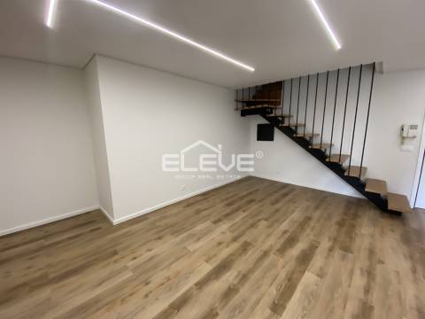 Excelente T2+1 Duplex Fânzeres