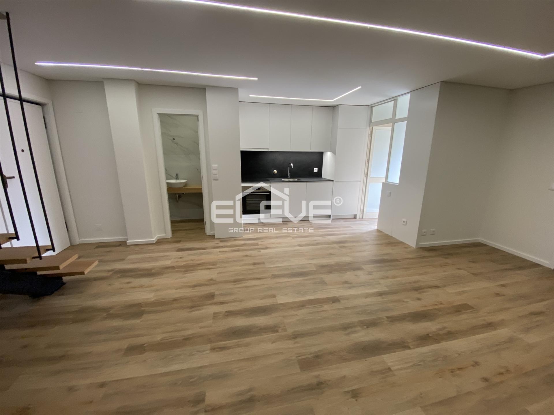 Excelente T2+1 Duplex Fânzeres