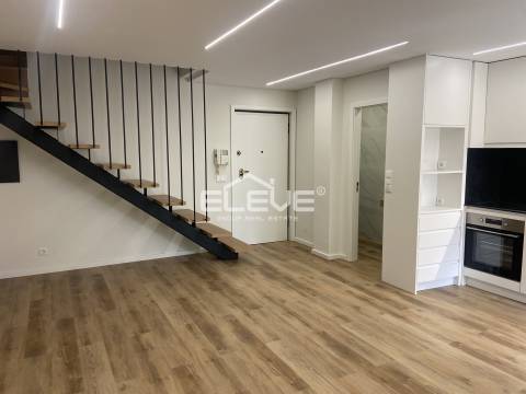 Excelente T2+1 Duplex Fânzeres