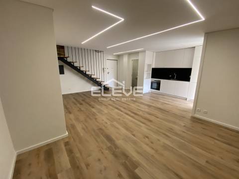 Excelente T2+1 Duplex Fânzeres