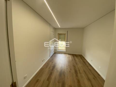 Excelente T2+1 Duplex Fânzeres