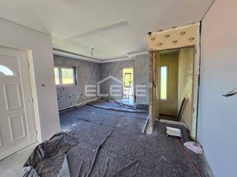 Moradia Isolada e totalmente renovada Sta Maria Lamas