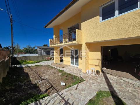 Moradia Isolada e totalmente renovada Sta Maria Lamas