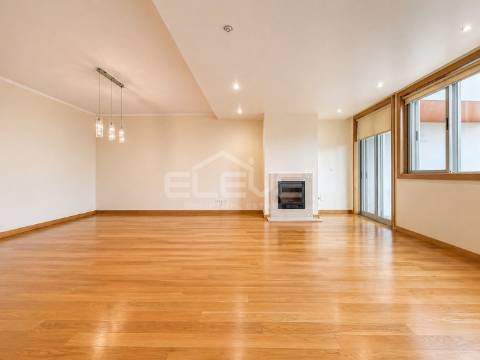Excelente Apartamento T3 Santo Ovideo - Gaia