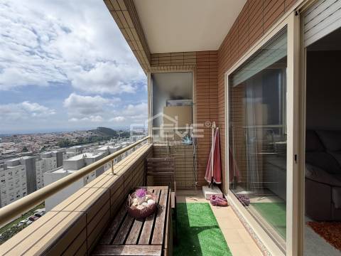 Excelente T2 Condomínio Reservado Vila Deste