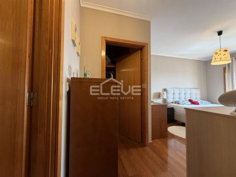 Excelente T2 Condomínio Reservado Vila Deste