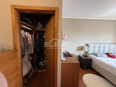 Excelente T2 Condomínio Reservado Vila Deste