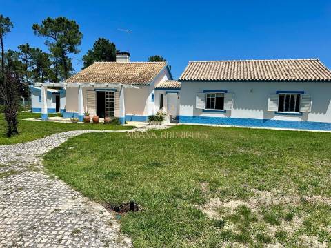 QUINTA COM TERRENO DE 2.95HA EM AO LADO DO SITIO DO PICÃO