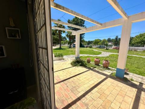 QUINTA COM TERRENO DE 2.95HA EM AO LADO DO SITIO DO PICÃO