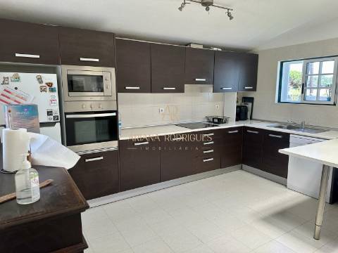 QUINTA COM TERRENO DE 2.95HA EM AO LADO DO SITIO DO PICÃO