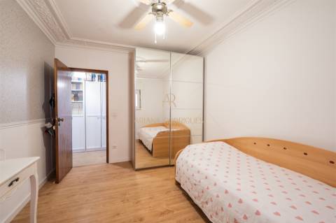 Andar de Moradia à venda em Corroios